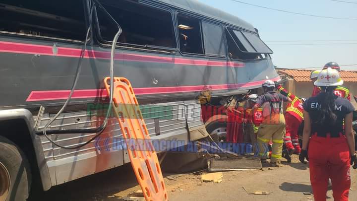 Se accidenta el autobús de La Traketera Banda Ardiente y mueren 4 de sus integrantes