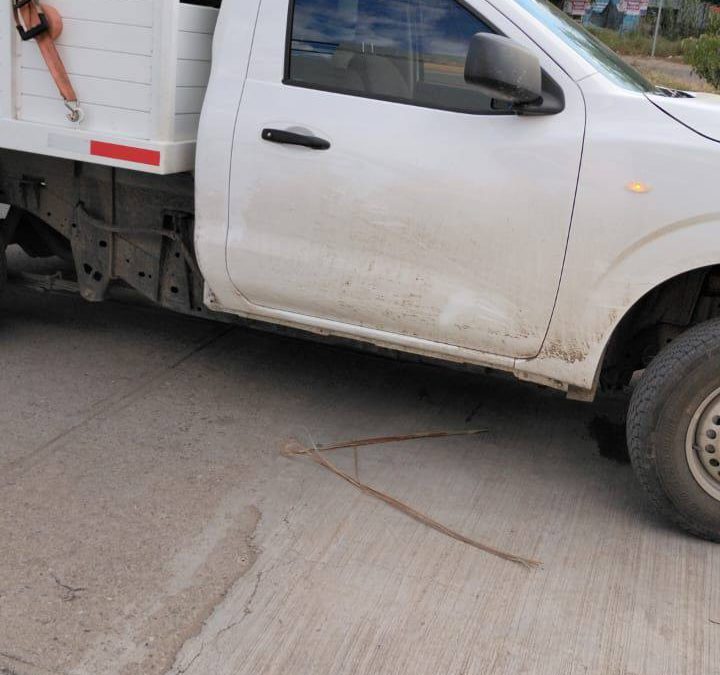 Robo de camioneta en Oaxaca: Hurtan Nissan 2023 en inmediaciones de OXXO en Pueblo Nuevo