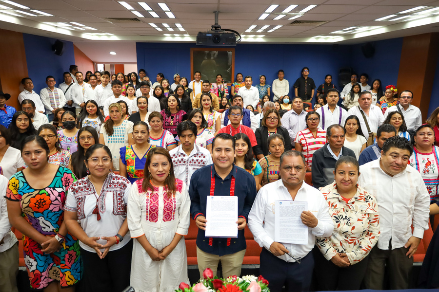 Reafirma compromiso Defensoría Pública con estudiantado hablantes lenguas indígenas de la UABJO