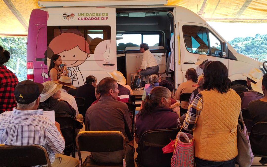 Continúa atención de habitantes de la Mixteca a través de la Caravana de Unidades de Cuidados DIF 